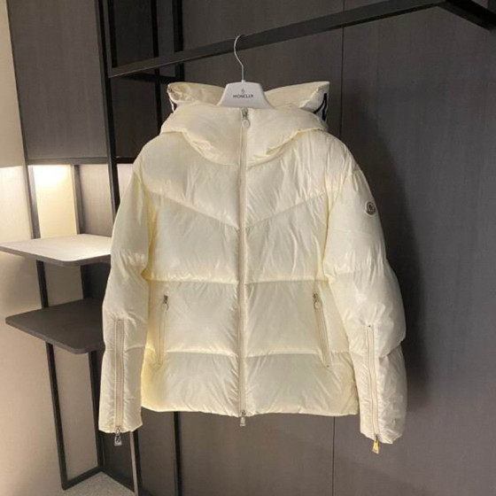 Moncler sz1-4 26yr238